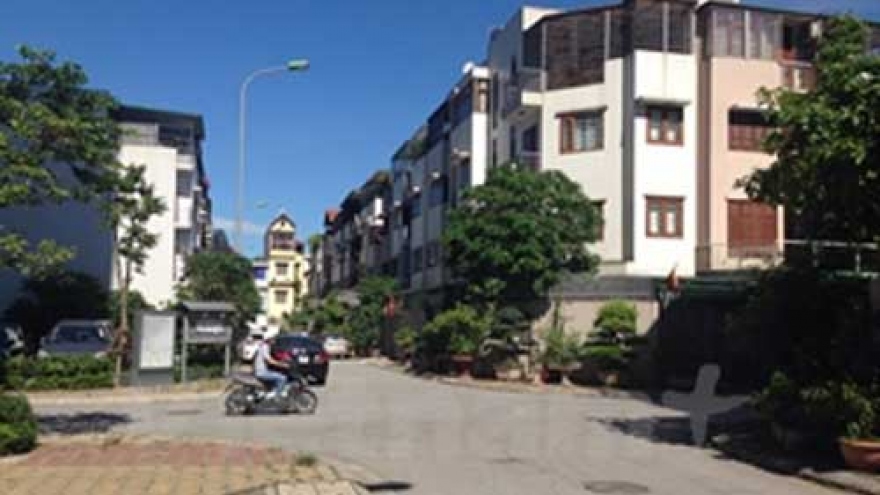 
        Hot spell expected to end in next five days
                              