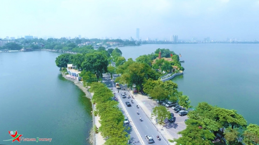 West Lake – The biggest lake in Hanoi