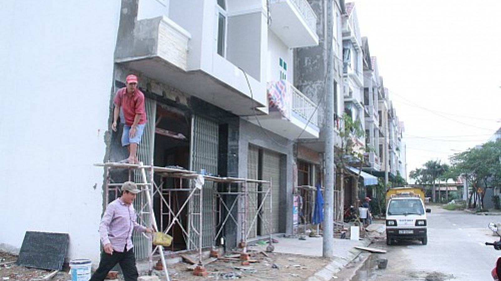 Hundreds of houses built without permits in Danang