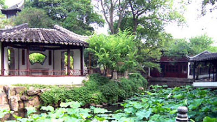 Hue garden houses