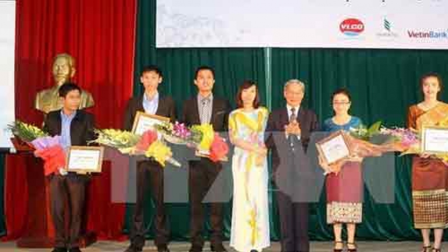 Thua Thien – Hue to continue human resources training for Lao locality