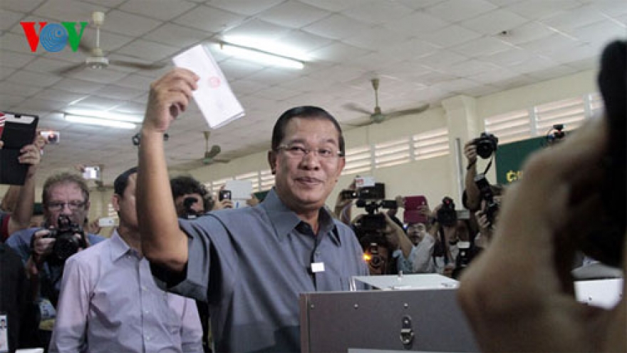 2013 Cambodian election: vote for stability