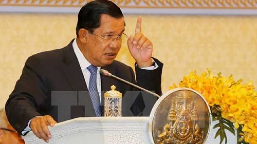 Cambodian PM supports arrest of Senator distorting border treaty