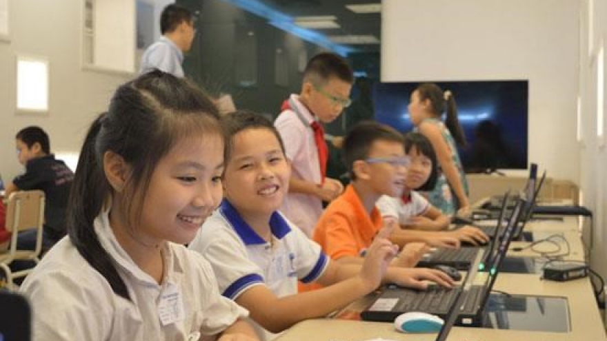 Hanoi: Fourth graders win WeCode contest