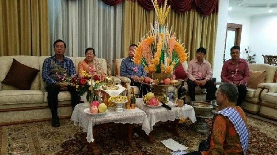 Vietnamese embassy in Indonesia greets Laos on traditional New Year