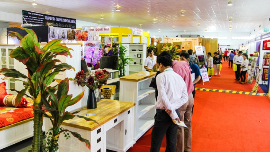 Vietnam introduces unique products at Int’l Furniture Fair in Singapore