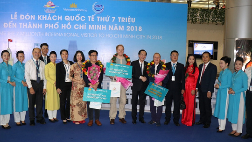 HCM City welcomes its 7 millionth foreign tourist