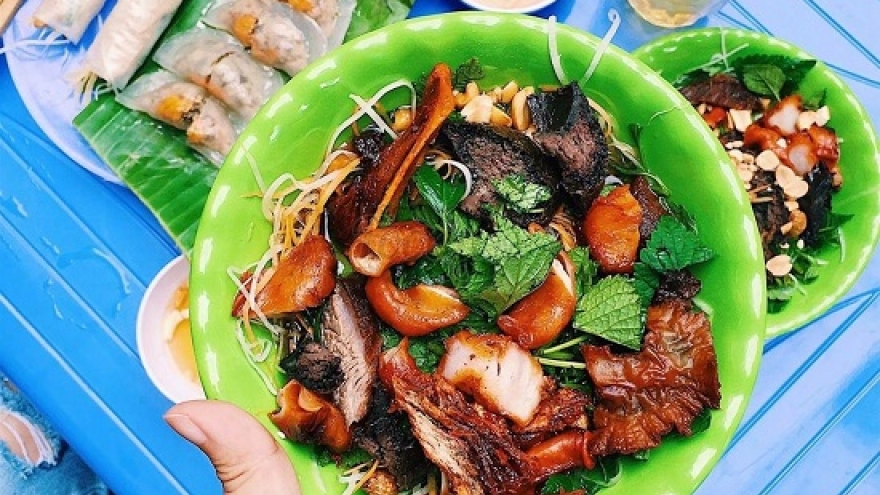 Nom bo kho – one of the best street foods in Hanoi