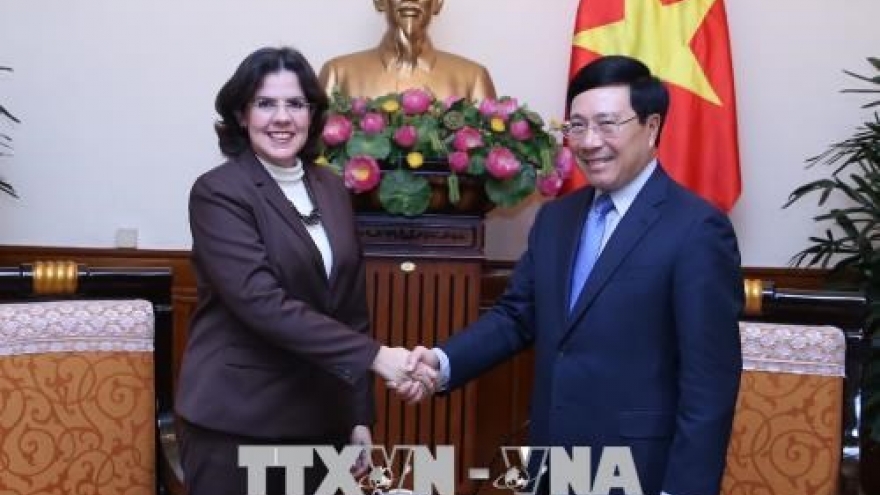 Deputy PM welcomes new Cuban ambassador