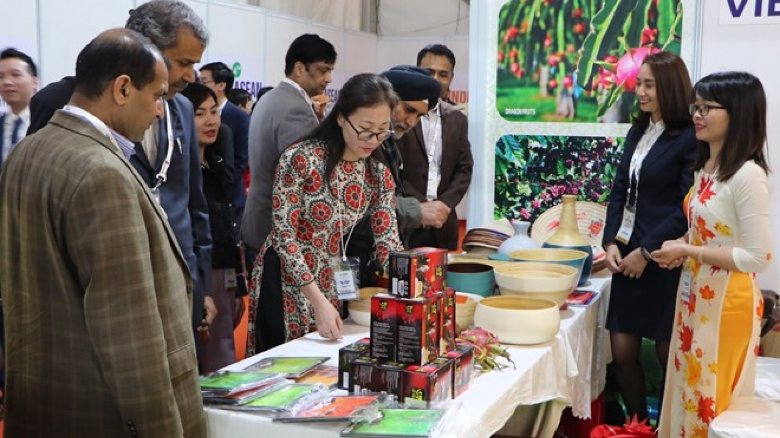 Vietnam participates in ASEAN-India expo