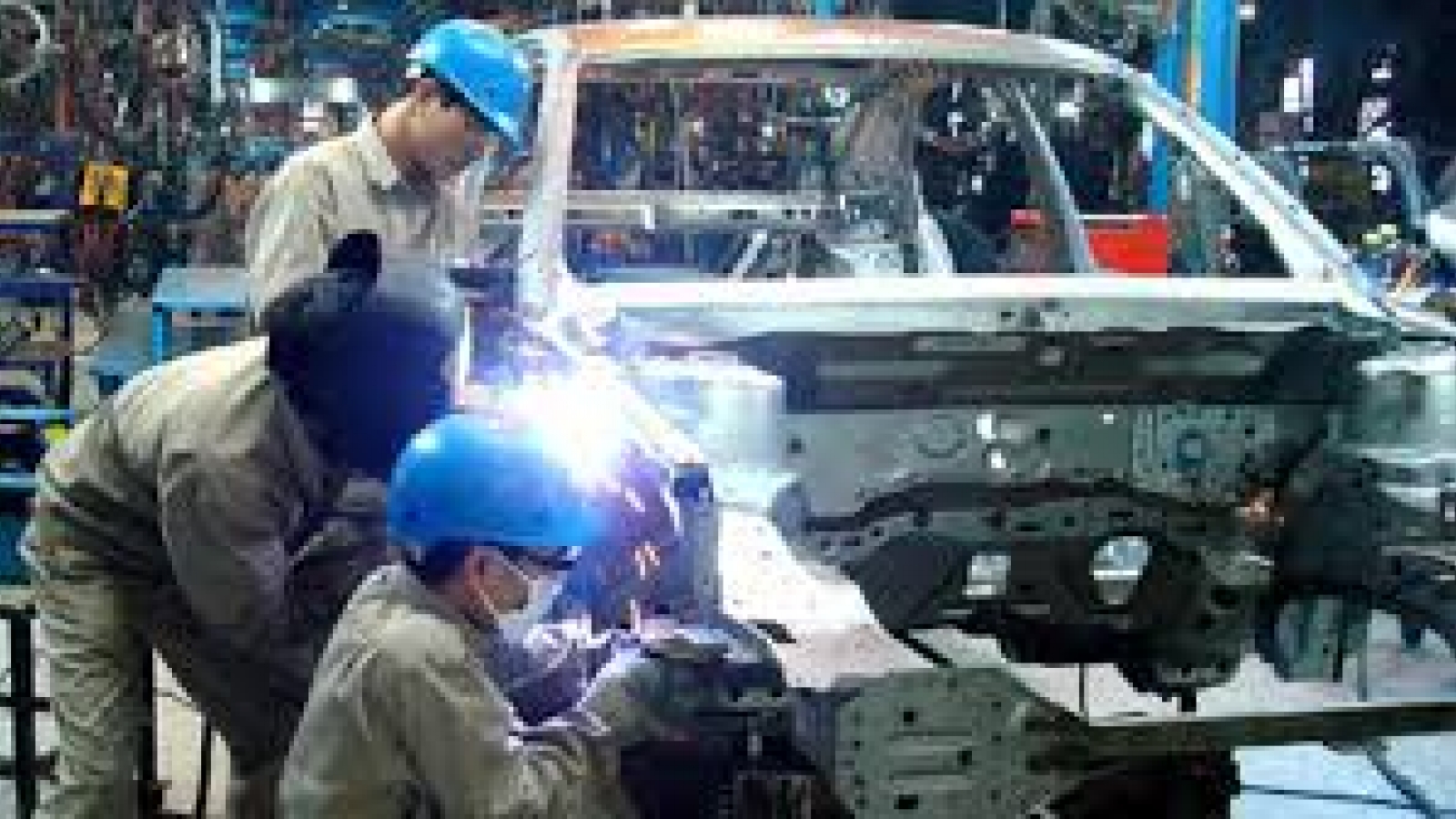 Vietnam targets 2020 industrial nation status