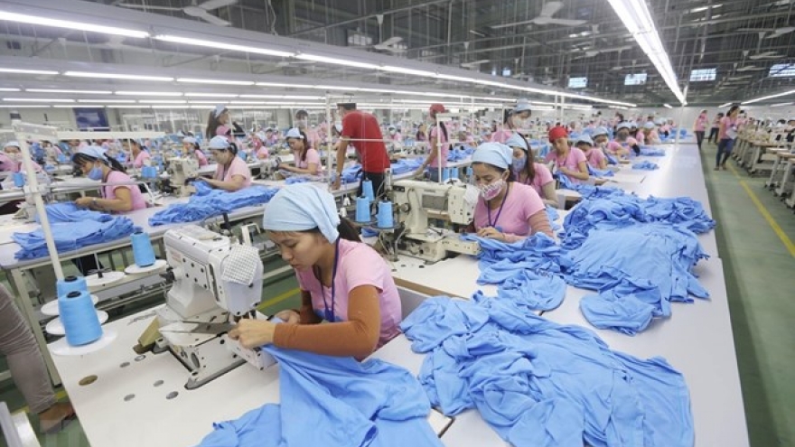Government asks for measures to restructure industrial sector