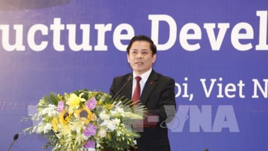 Vietnam vows facilitating foreign investment in transport infrastructure development