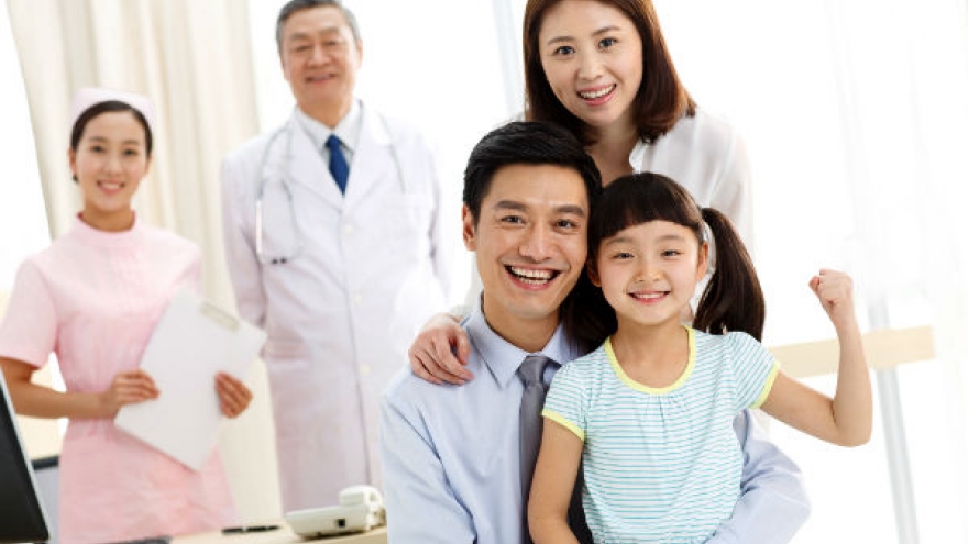 Hanwha Life Vietnam launches “Health is Wealth” insurance package
