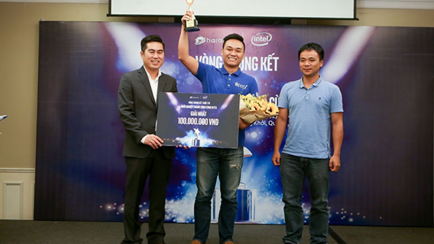 Intel’s startup contest awards 1st prize to furniture company