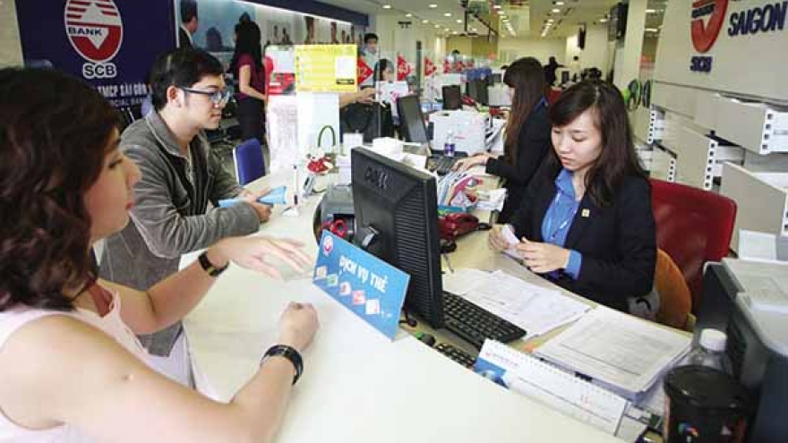 Investors cautious over bank shares