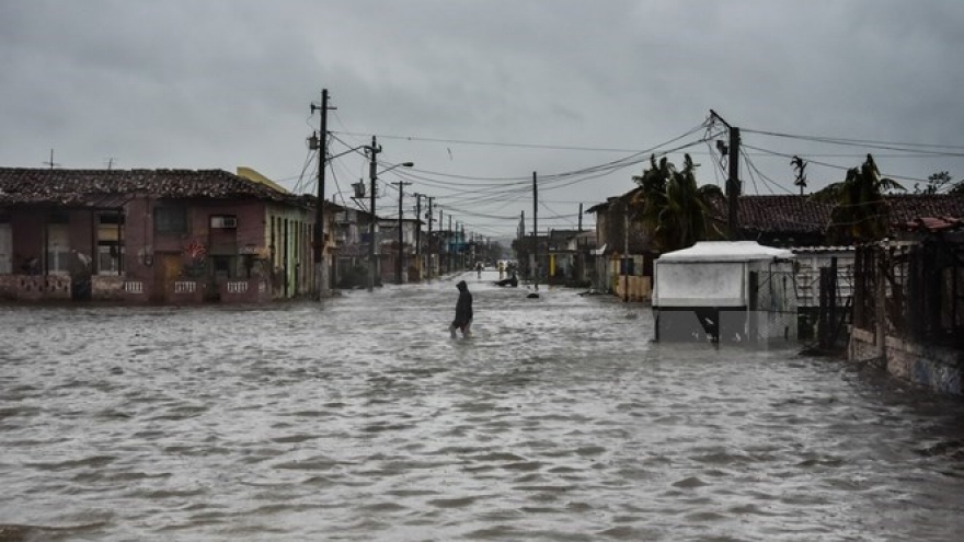 Vietnam’s front leader extends sympathy to Cuba over hurricane Irma