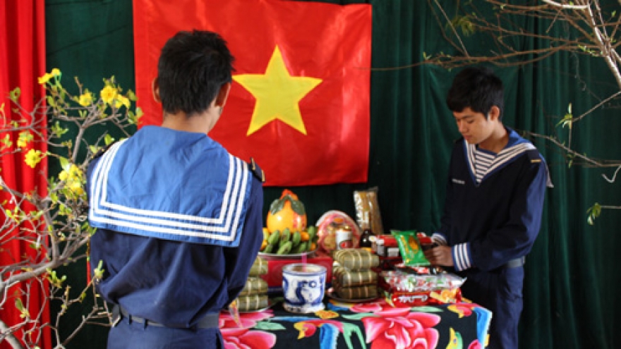 Early Lunar New Year festival for island soldiers