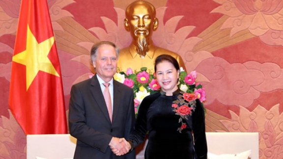 Top legislator hails growing Vietnam-Italy strategic partnership