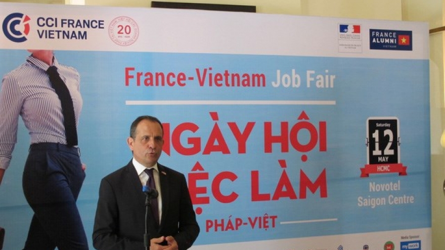 300 people find jobs at Vietnam-France career day