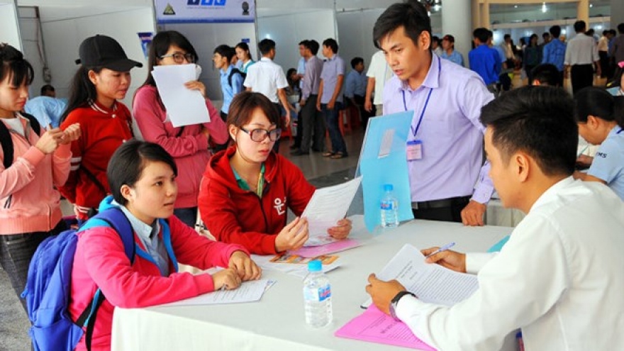 Nearly 500 people recruited at job fair