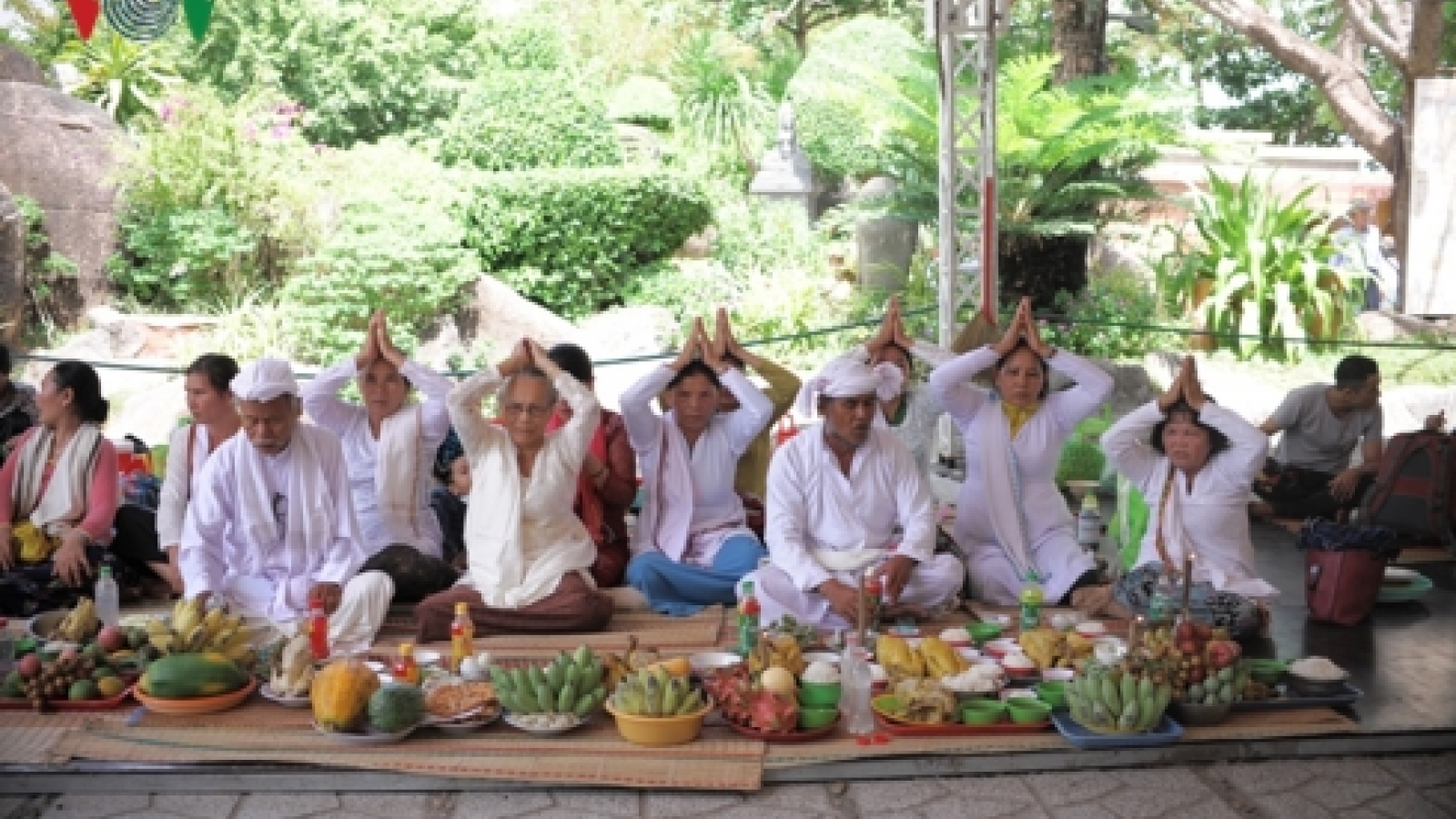 Crowds thrilled by Ponagar Festival in Nha Trang