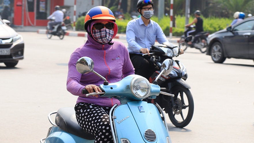 Hanoi suffers first major heat wave of the summer