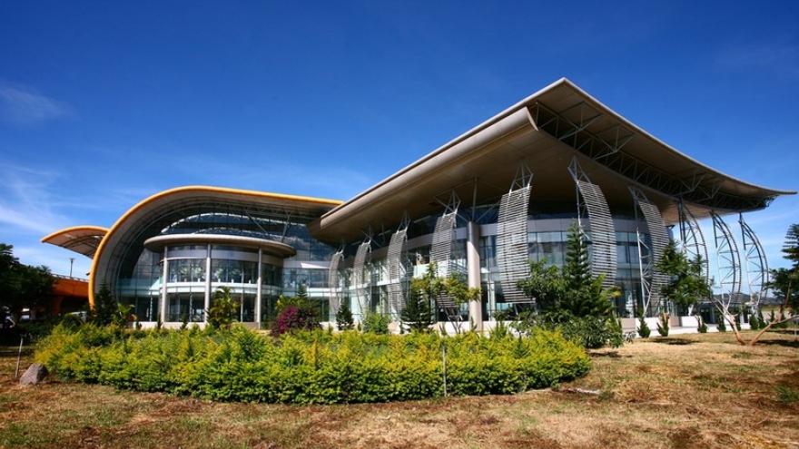 Discovering the uniquely designed Lien Khuong Airport