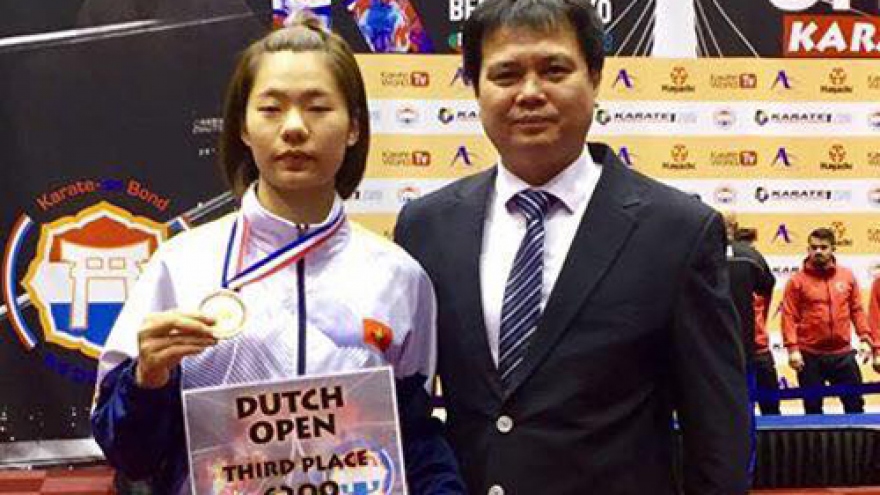 
        Vietnam wins bronze at Karate 1-Premier League
                              