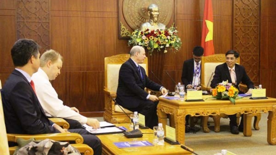 Khanh Hoa calls for increased economic cooperation with US, Russia