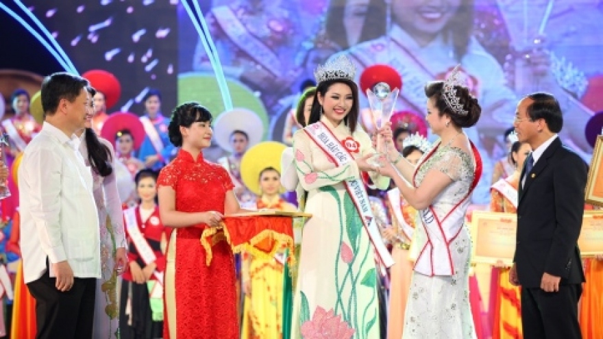 Thanh Hoa girl crowned Miss Ethnic Vietnam