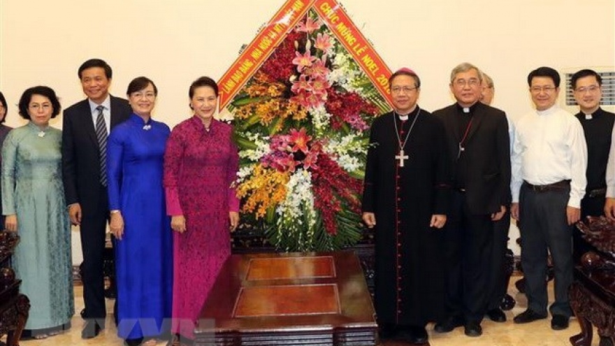Top legislator extends Xmas greetings to Catholics in HCM City