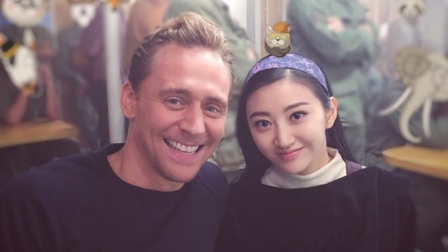 Kong’s Chinese actress arrives in Vietnam