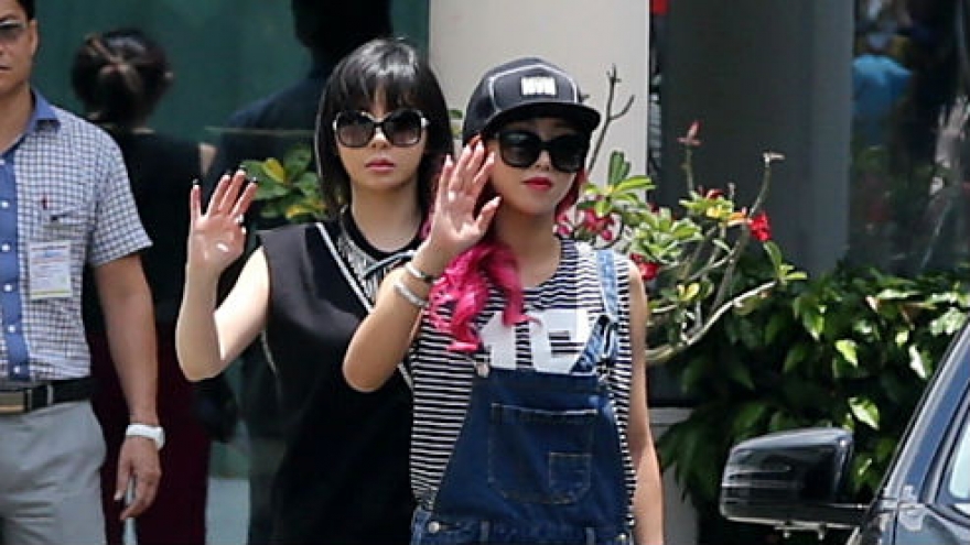 K Pop girl band 2NE1 perform in Vietnam