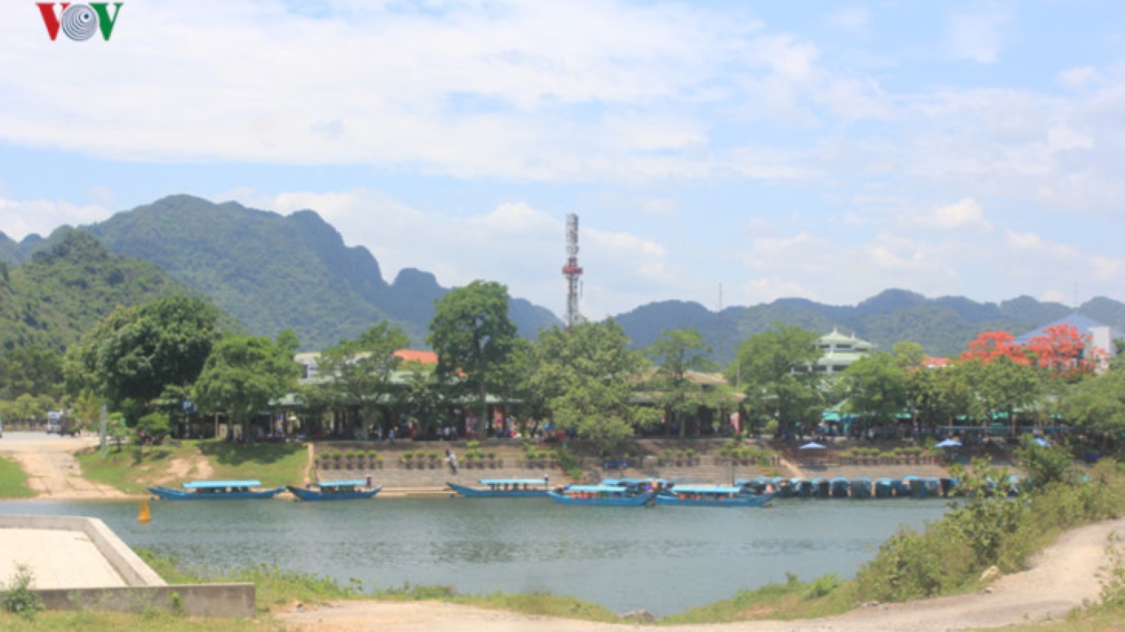 History tours along Ho Chi Minh Trail