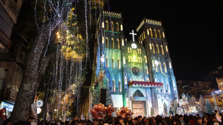 Christmas tour of Hanoi’s churches