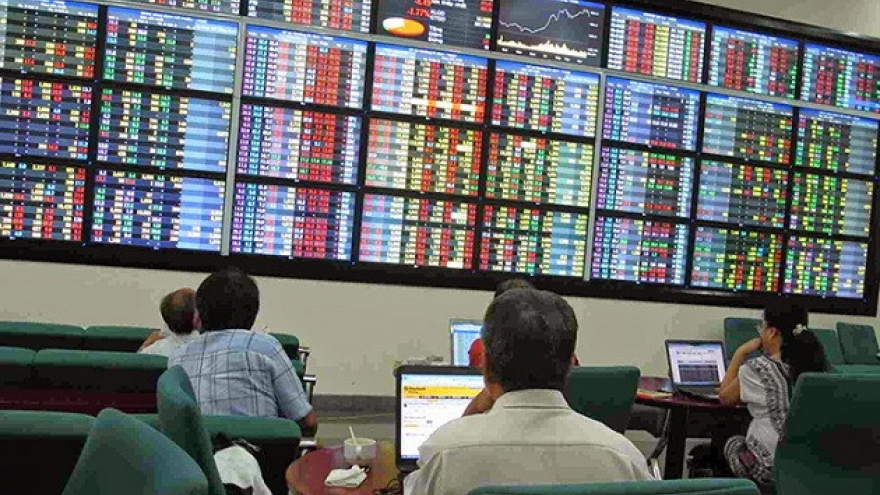 Vietnamese stock market eyes development trends