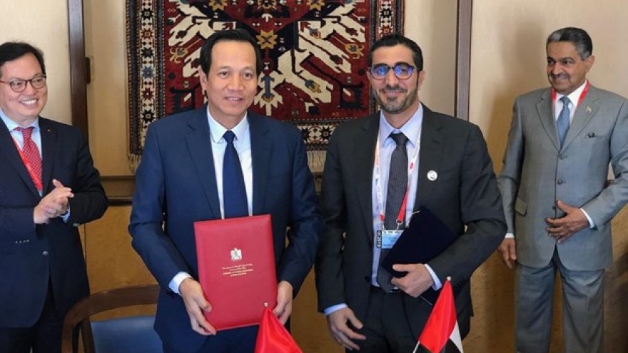 Vietnam, UAE ink MoU on labour co-operation