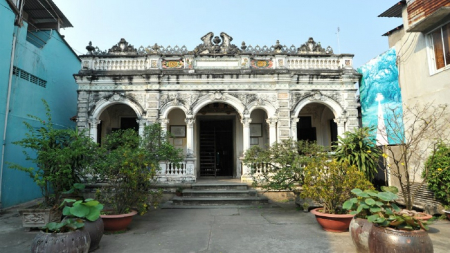 A real-life love story hidden in century-old Vietnamese house