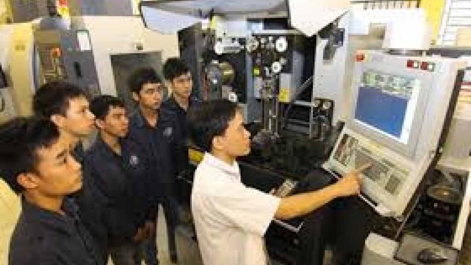 Formosa spill spikes Vietnam's labor exports