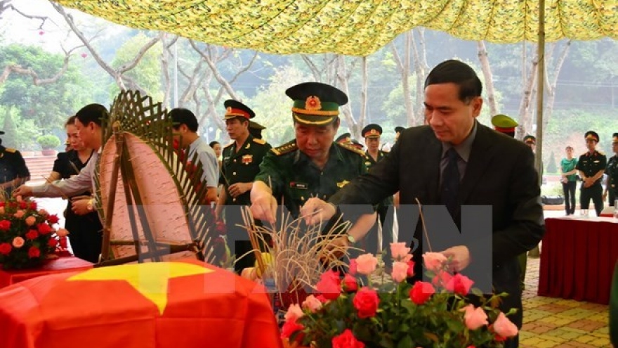 Vietnam-Laos labour cooperation yields sound outcomes