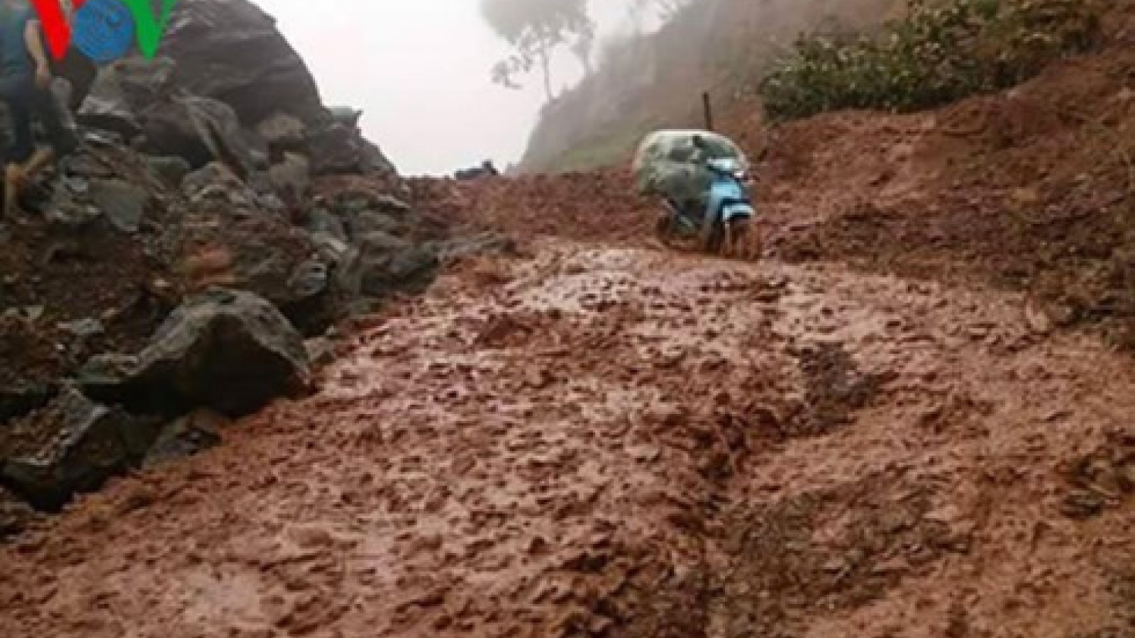 Father, son killed in landslide in northern Vietnam