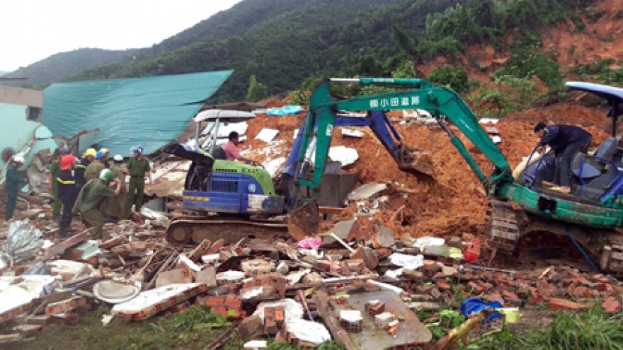 2 killed as landslide buries houses in central Vietnam