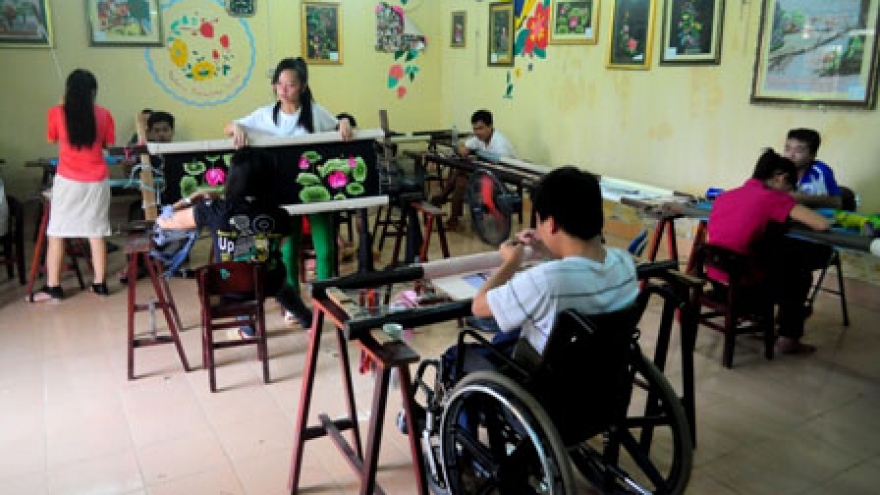 Int’l Committee of Vietnam Friendship Village meets