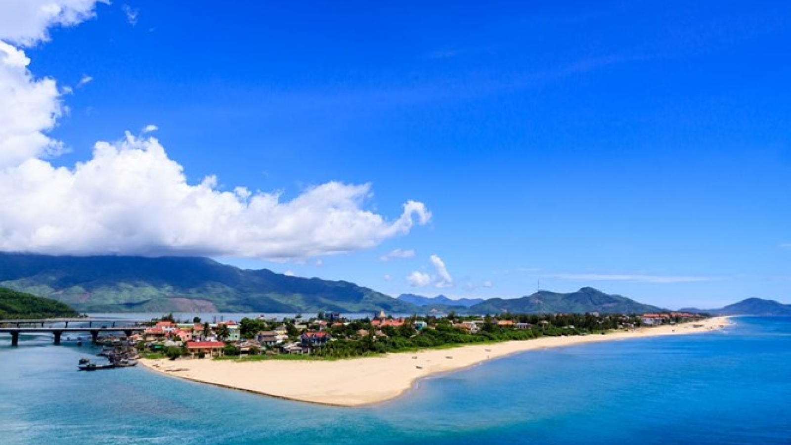 World’s most beautiful bay Lang Co looks to better serve visitors