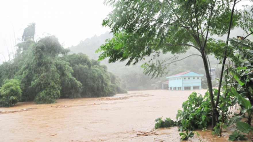 More support for flood-hit residents in Lao Cai