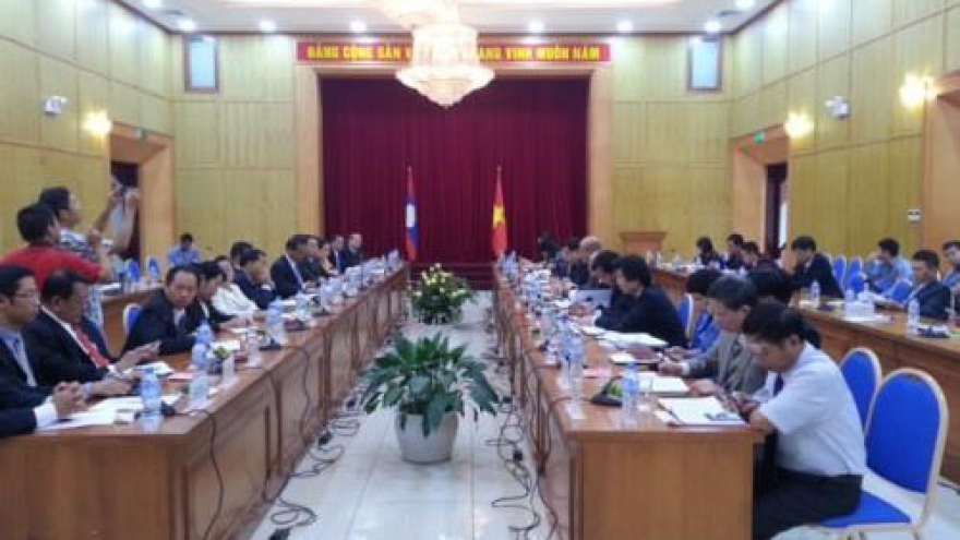 Vietnamese, Lao ministries of planning and investment hold talks