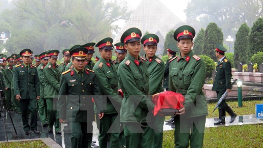 Laos returns remains of Vietnamese soldiers 