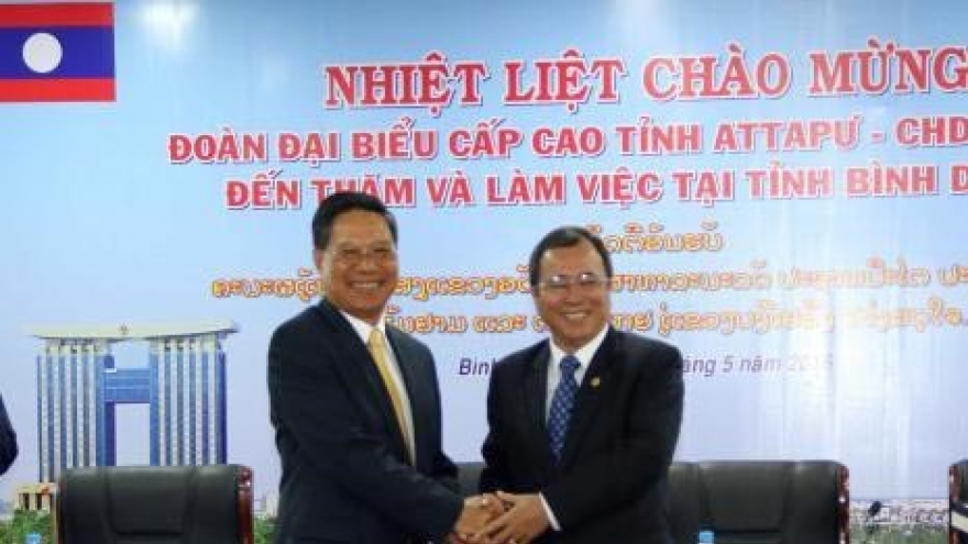 Lao province seeks cooperation opportunities with Binh Duong