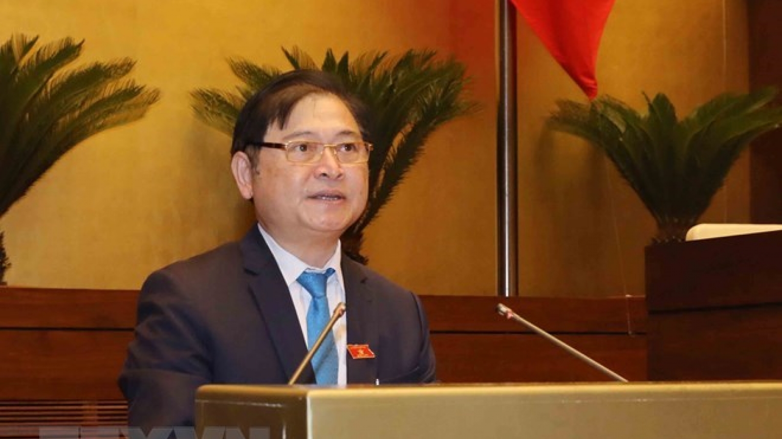 Lawmakers discuss draft laws on 11th working day